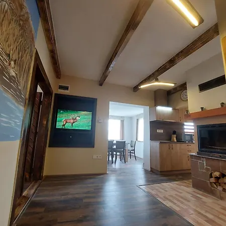 Dámszarvas Appartamento Újudvar